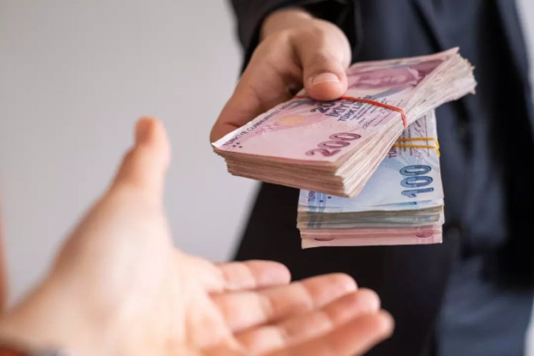 Konut, taşıt, ihtiyaç kredisi almayı bekleyenleri uyardı! Acele etmeyin uzman isim tarihi verdi, 'Maliyetler yarı yarıya azalacak'